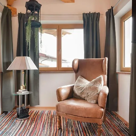Resi Apartment *